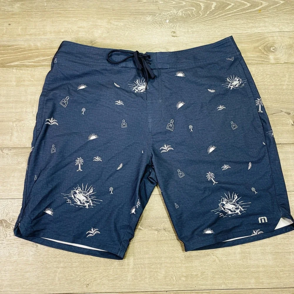 Travis Mathew Board Shorts Mens 38 Blue Skull Tropical Swim Trunks‎ Beach Print